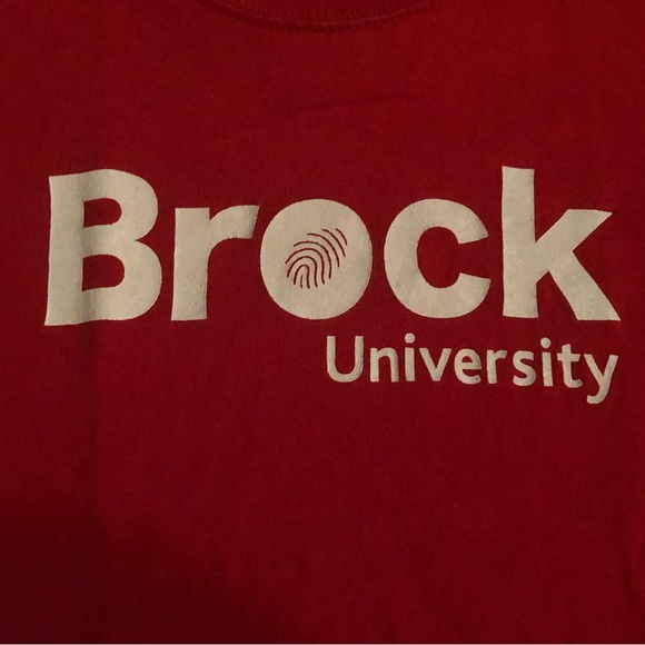 Brock University T-Shirt - Picture 2 of 4